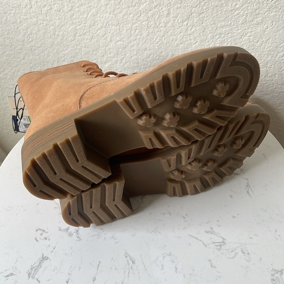 NWT Universal Thread Women’s Ophelia Lace-up boots size 10 - Picture 4 of 5